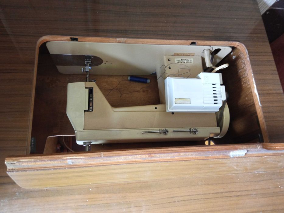 Maszyna do szycia Łucznik 432. Sprawna.