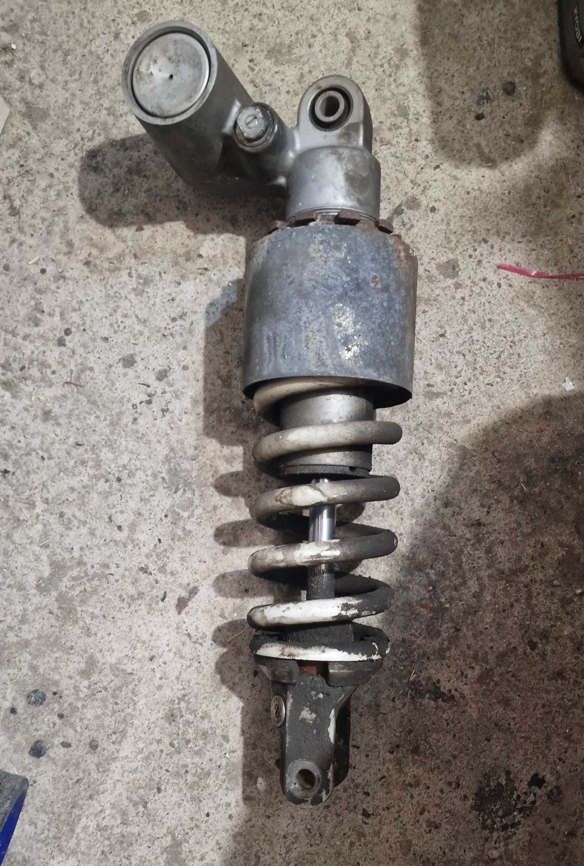 Amortyzator tył Sv1000 N do regeneracji