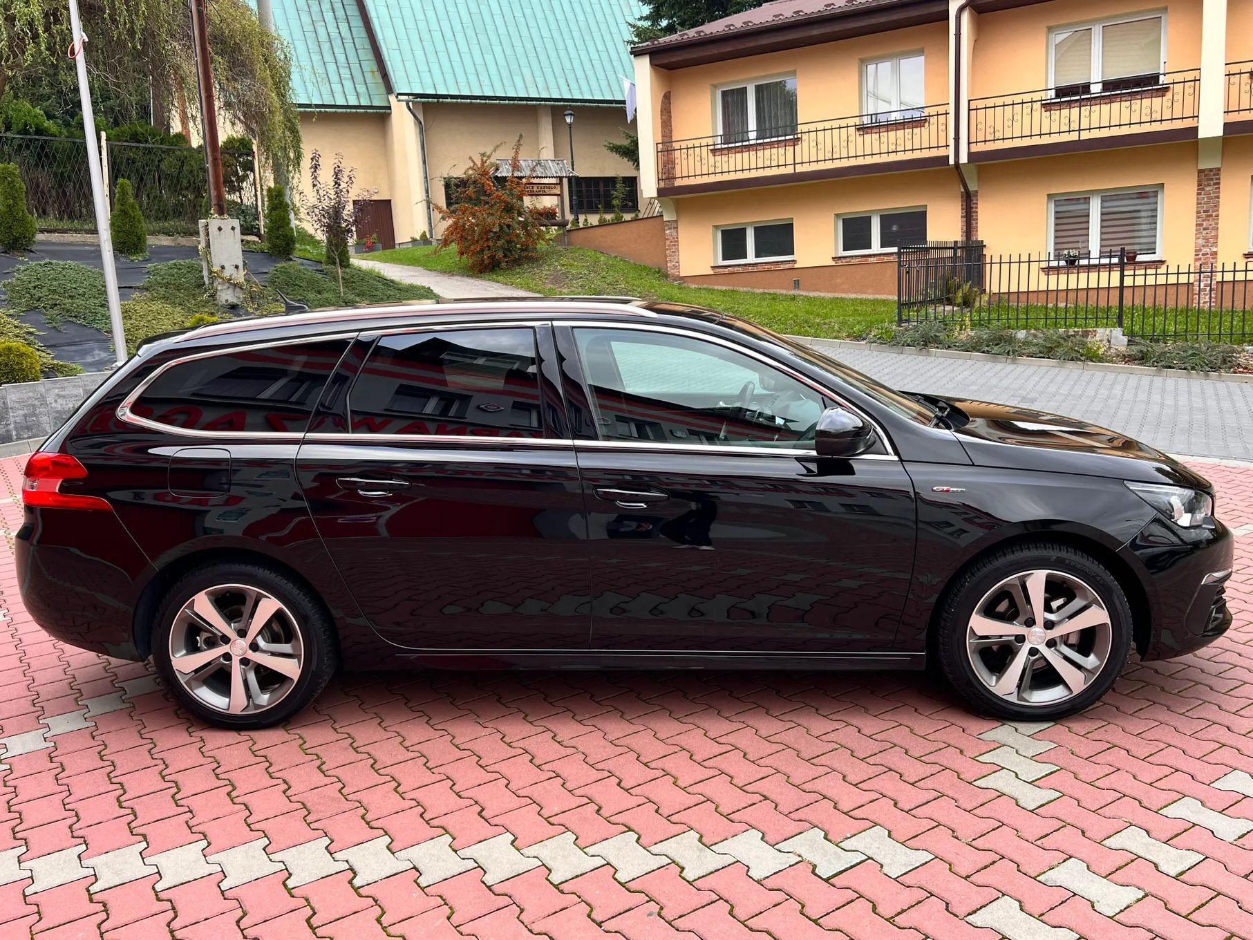 Peugeot 308 SW~GTLine~AutoMat8biegów~FullLed~Nawi+Kamera~PełnyOryginał~JakNowy~