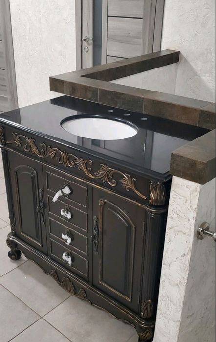 Тумба с раковиной в стиле барокко мрамор