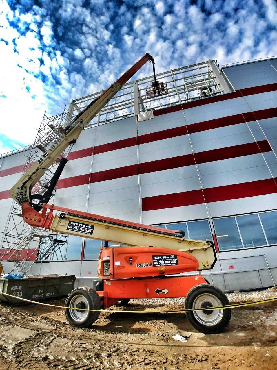 Podnośnik teleskopowo przegubowy JLG 1250 AJP 40 metrów !!!
