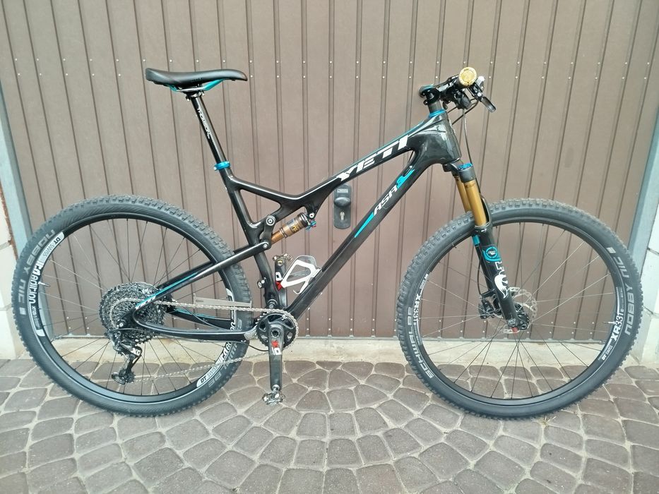 Full karbon YETI ASR rozmiar L Fox kashima
