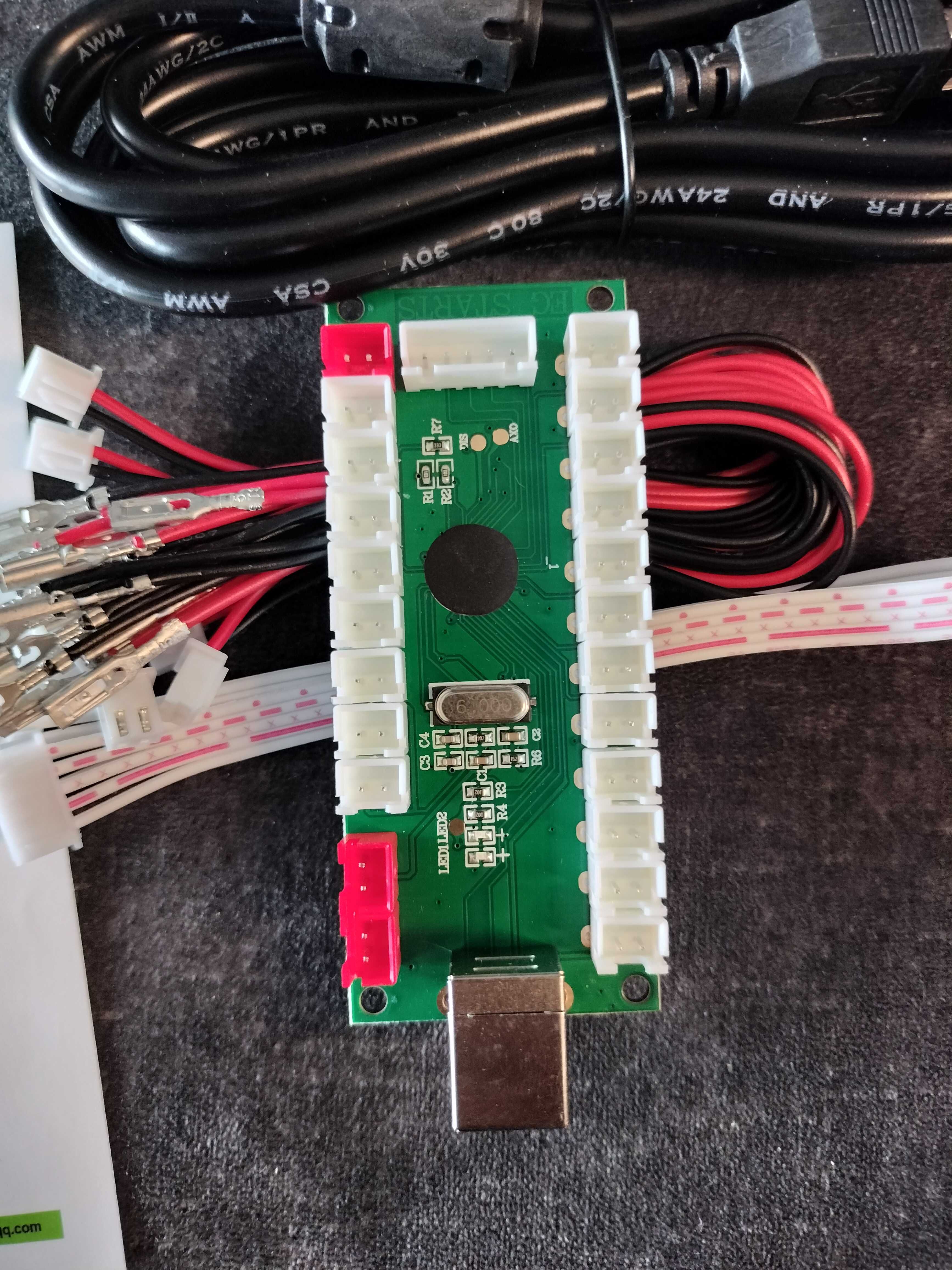Koder USB o zerowym opóźnieniu do zestawów gier, spp559
