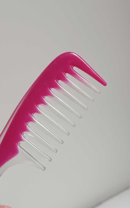 Grzebień do włosów z rączką szeroki różowy mały podręczny dla lalek