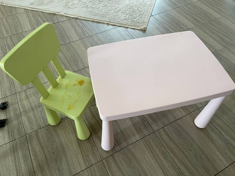 Стол и стул детский Mammut Ikea, пластик