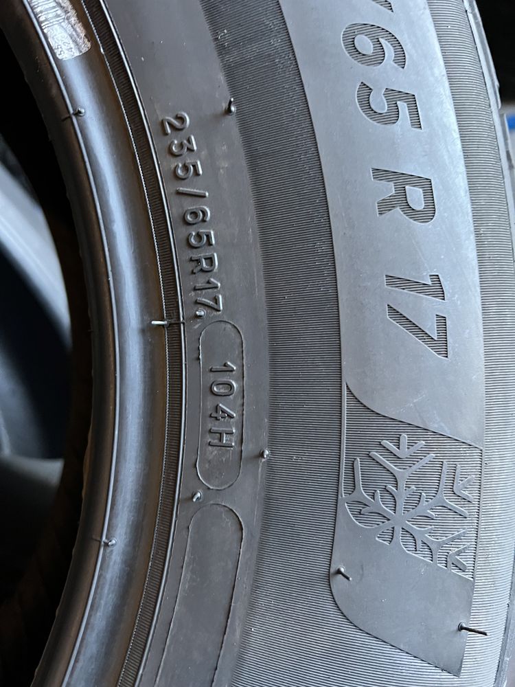 235/65/17 R17 Michelin Pilot Alpin 5 4шт зима