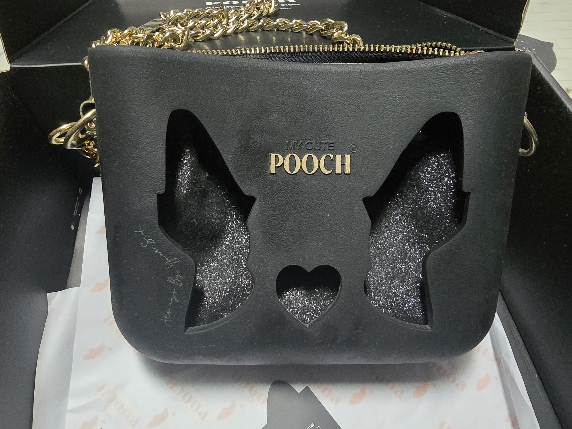 Mala Pooch Preta