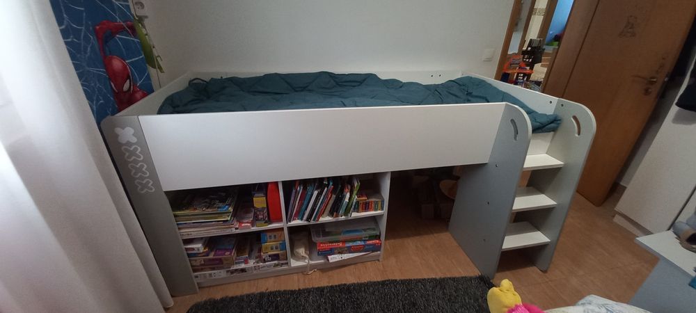 Cama nova sem colchão