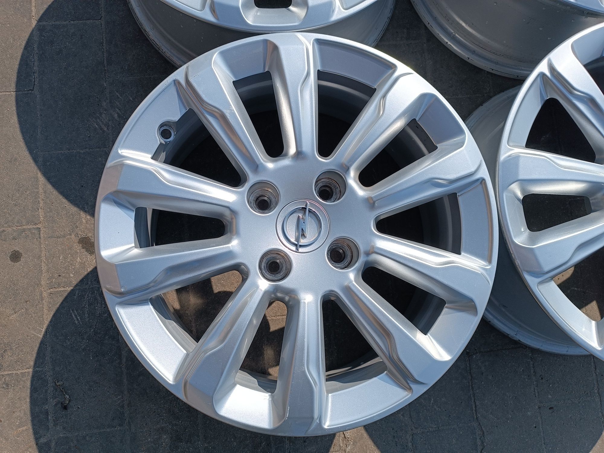 Felgi Alu Opel Corsa F Mokka/ e-Mokka  od 01.21 4x108 ET32 6.5J16