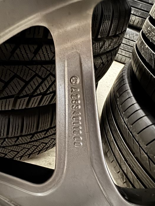 Зимовий комплект Orig.MERCEDES GLC AMG W253 A253 R19,235/55/19. зима