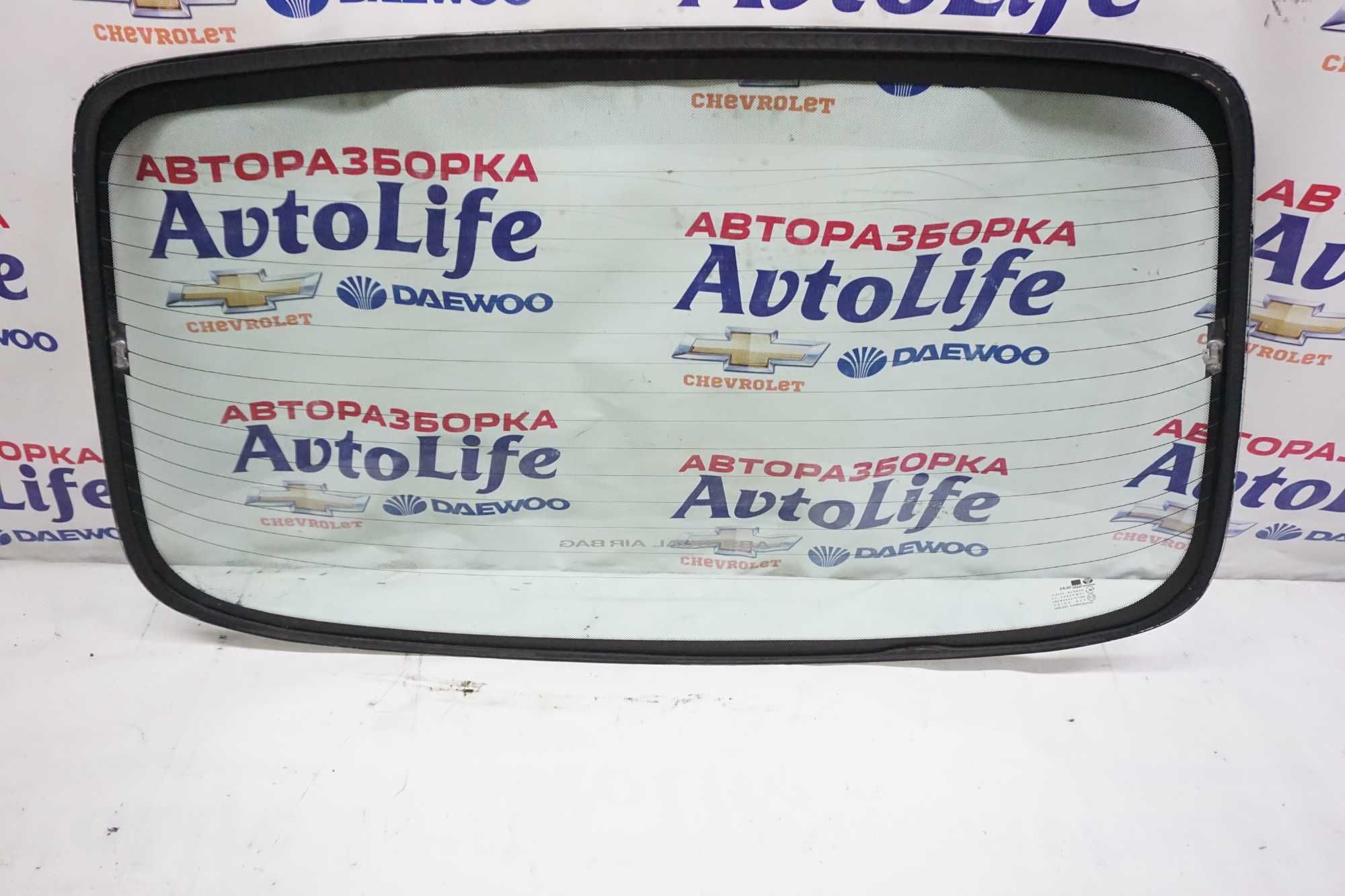 Скло заднє Daewoo Leganza\Део Леганза