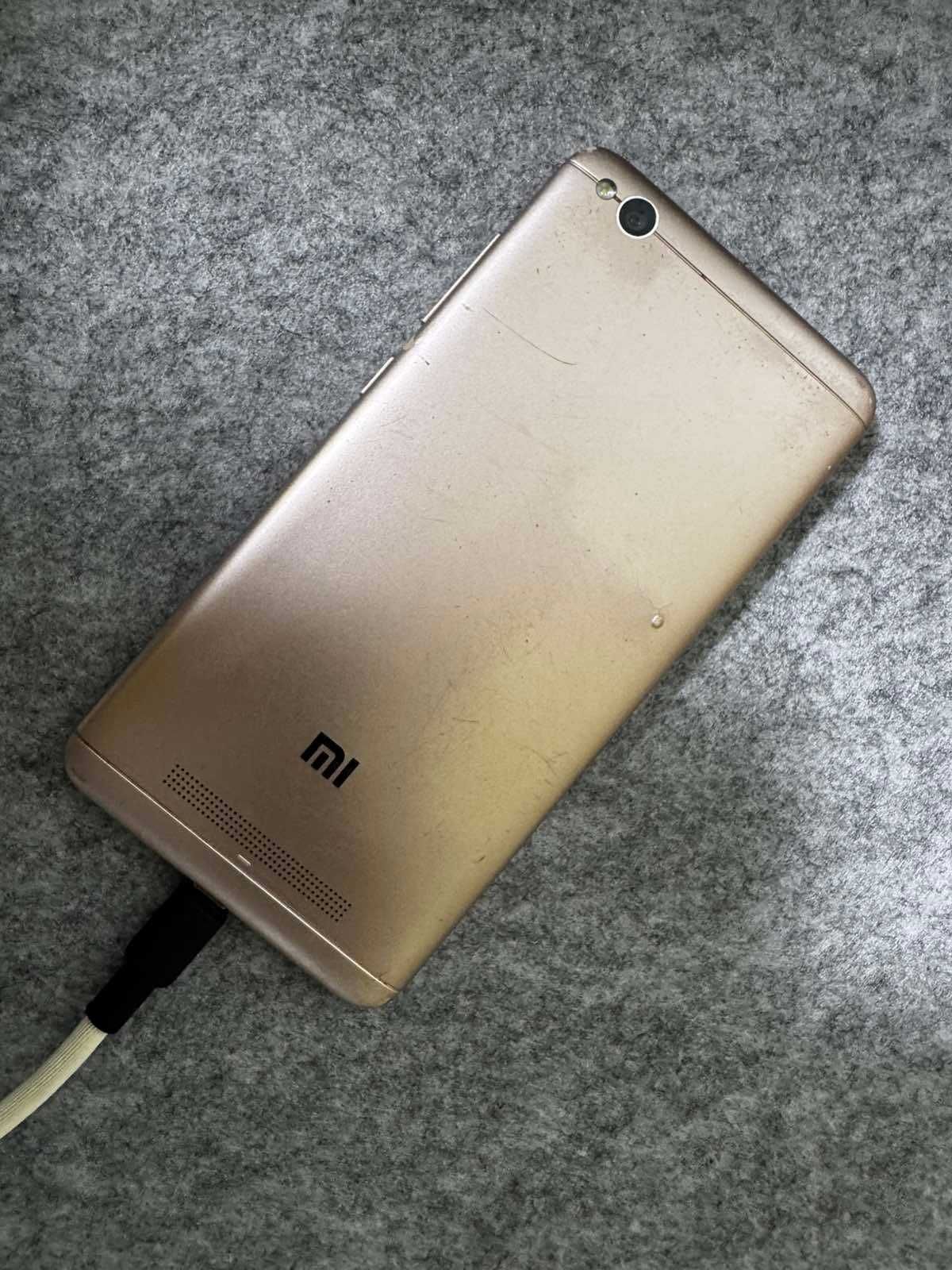 Телефон Xiaomi Redmi Note 4а