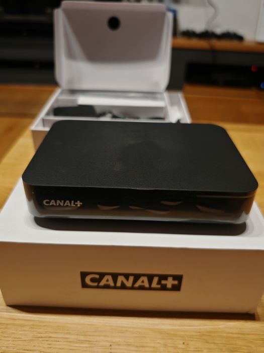 Canal+ box dekoder tuner HY4001