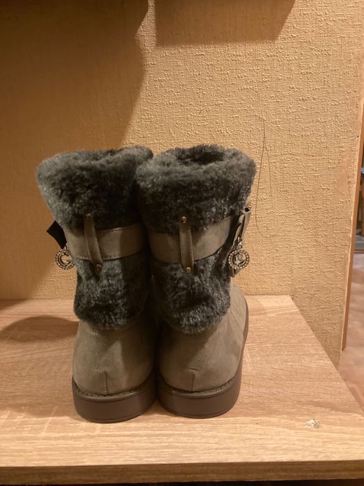 Женские зимние новые УГГИ : GBG, NAUTICA