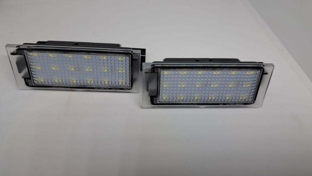 Світлодіодна підсвітка номерного знаку Renault