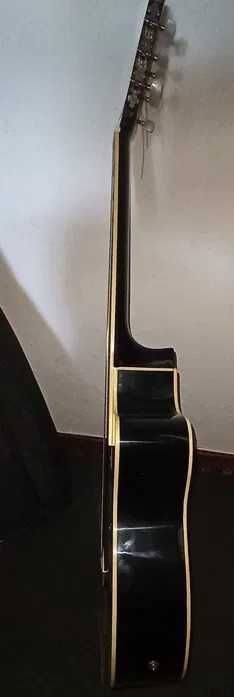 Guitarra semi-acustica Almeria