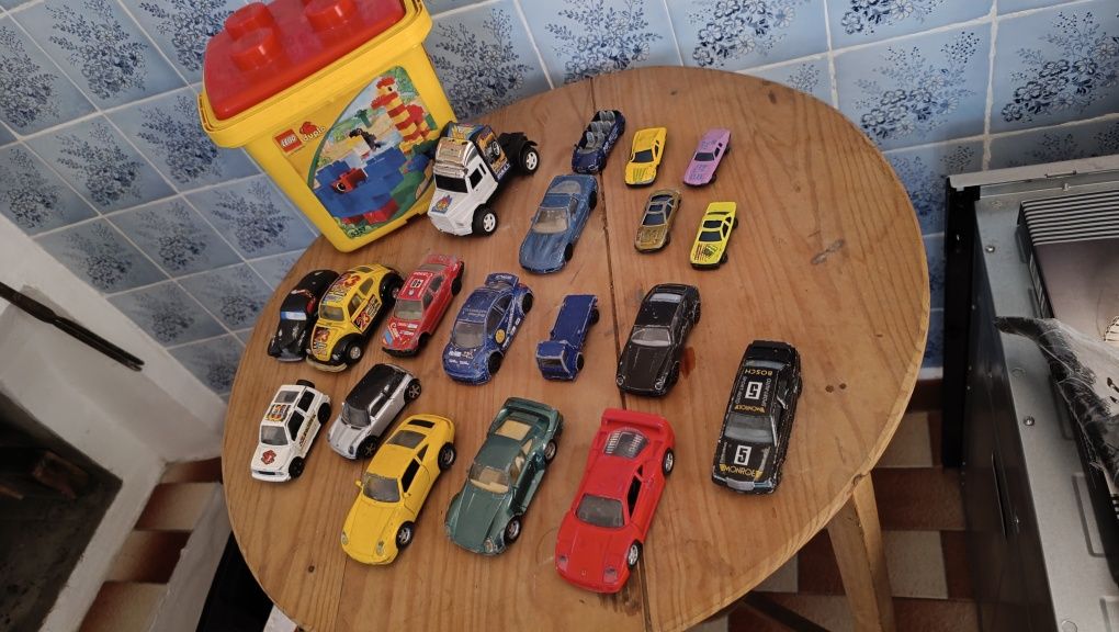 Carros vendidos em conjunto