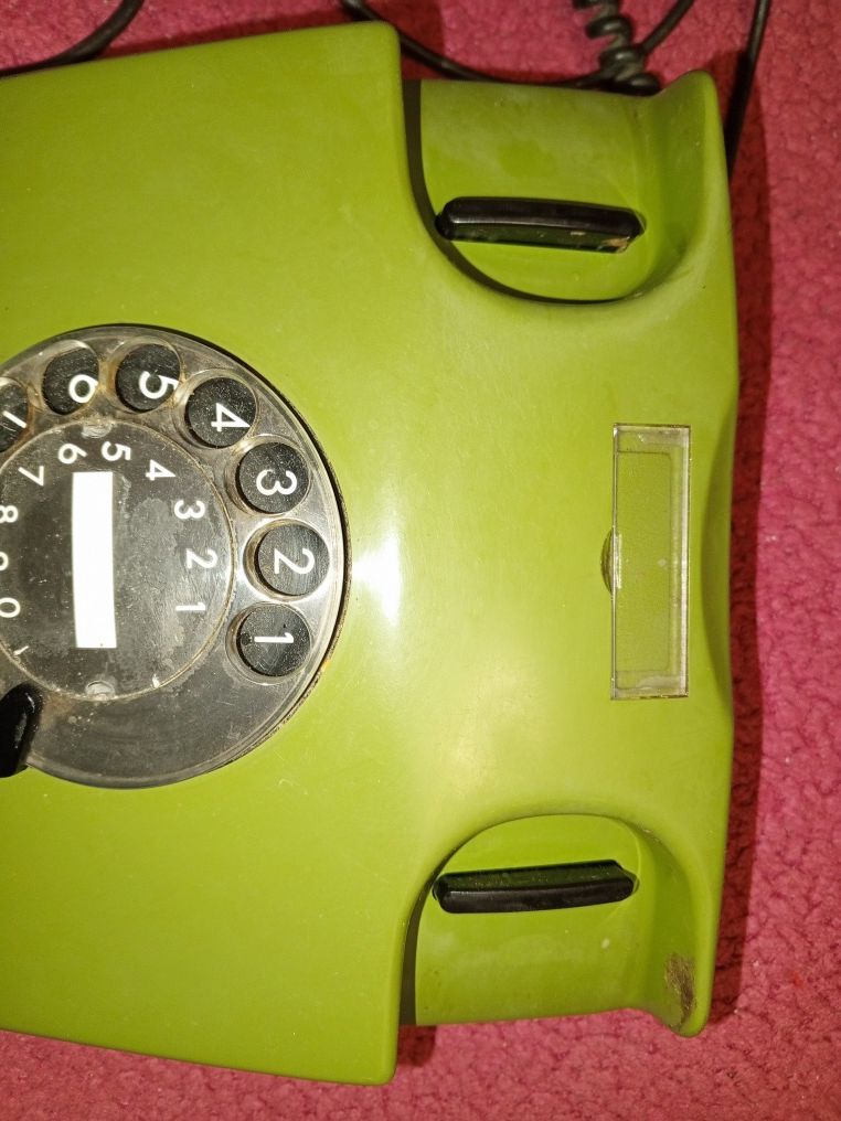 Старый ретро дисковый телефон Deutsche Post Fe TAp 791-1 Retro V