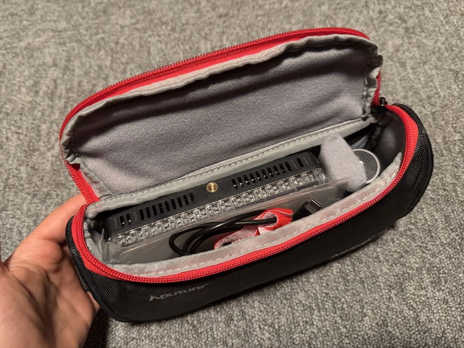 Amaran F1 lampa Camera top light