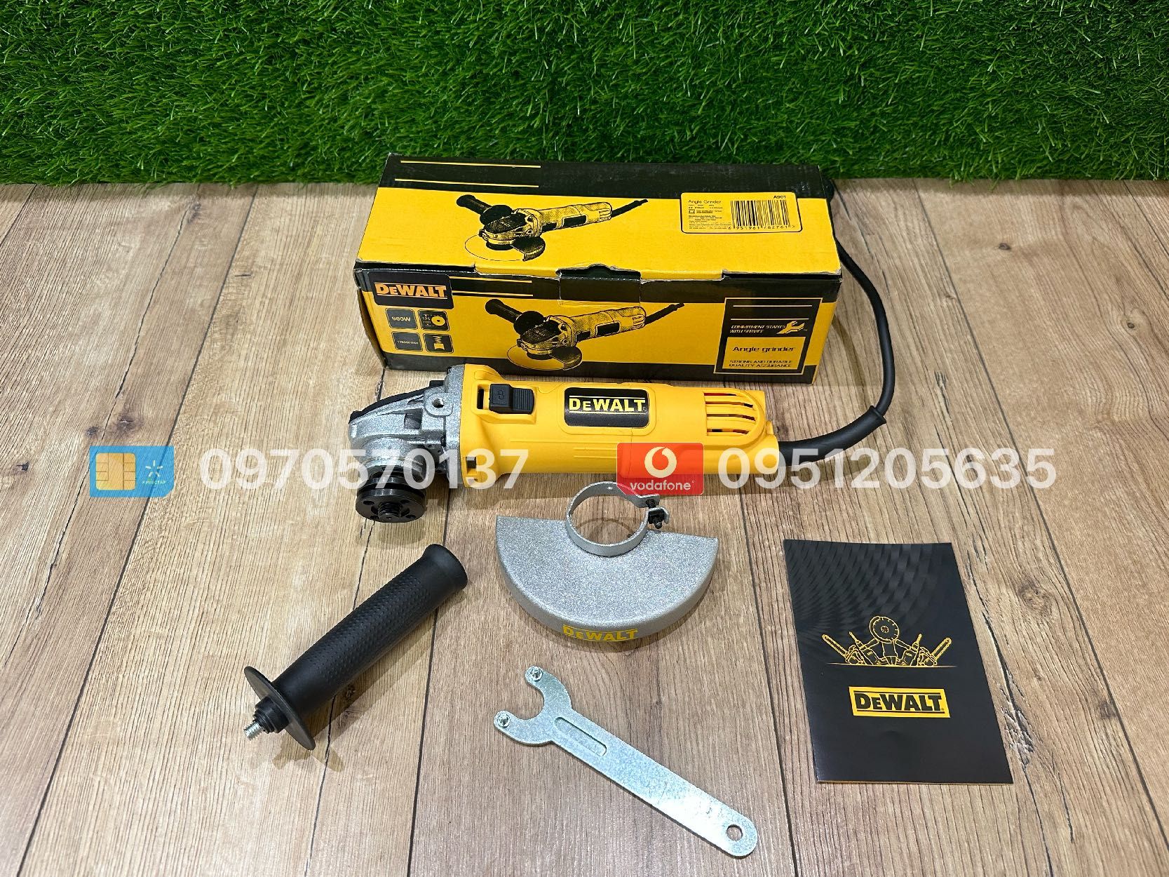 Мережева Болгарка DeWALT A901 900 Вт 125 мм довжина кабелю 2метра