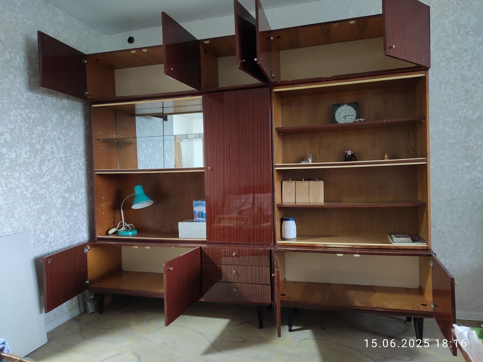 Продам меблі для вітальні
