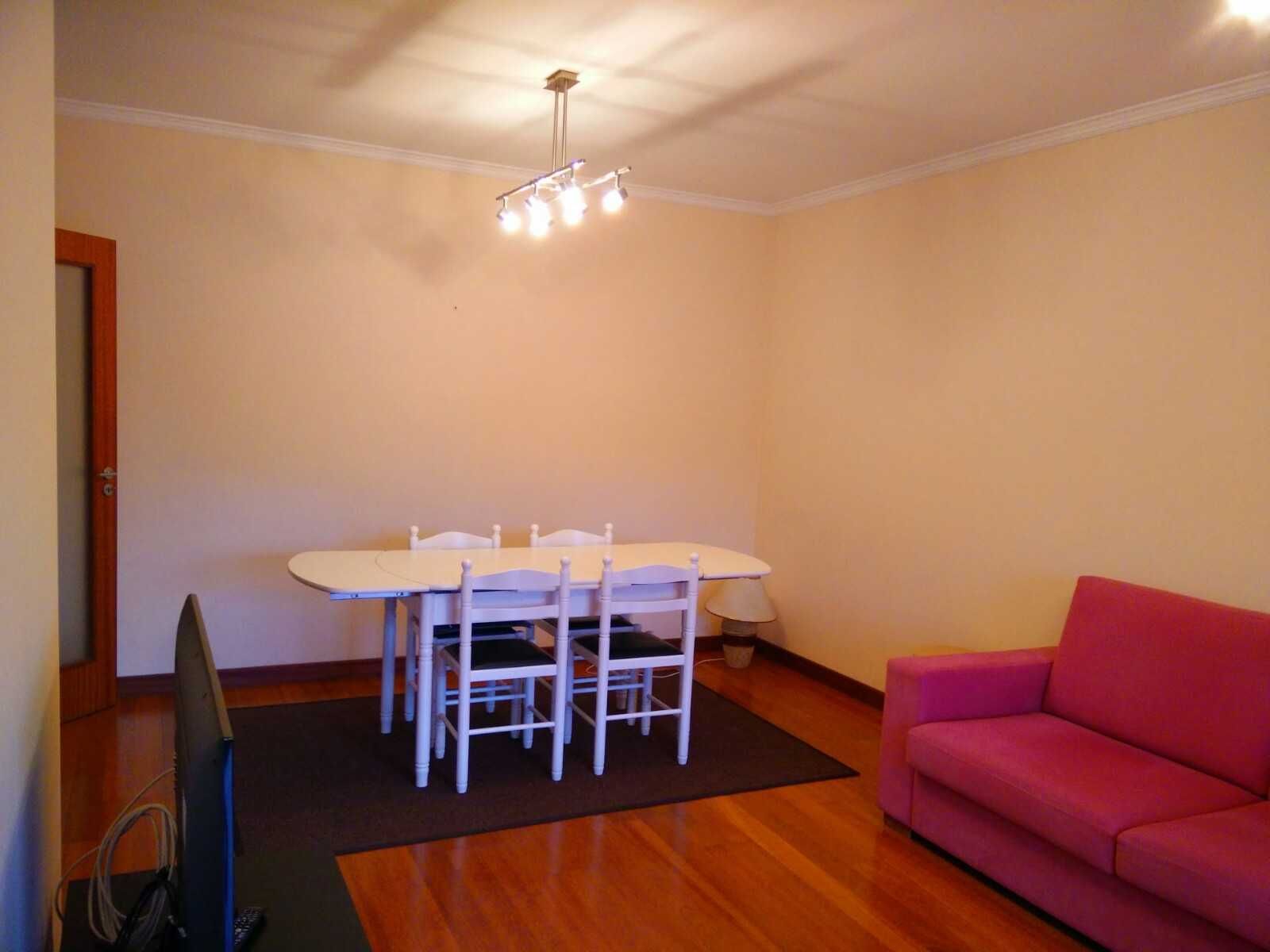 Excelente Apartamento T2 Paços de Brandão