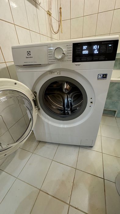 ELECTROLUX MEWN6S306X SensiCare 600 6 kg 1000 obr SoftPlus