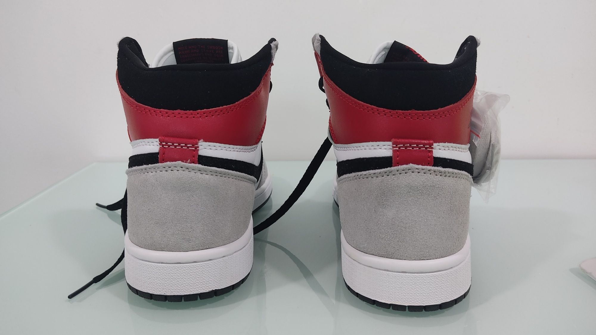 Nike Air Jordan 1 light smoke grey high (NOVAS)
