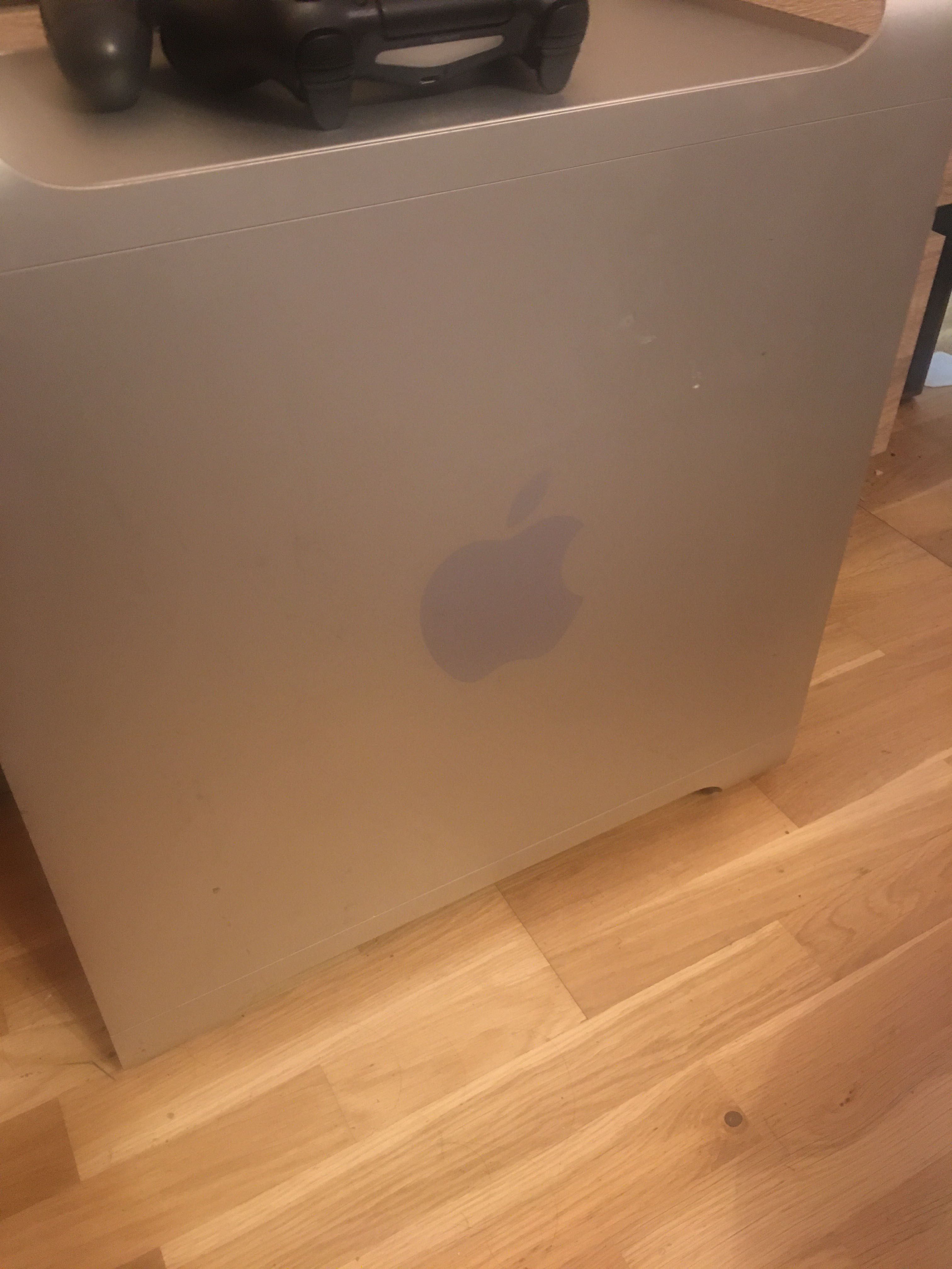 Apple Mac Pro xeon 3.1 8x2,8GJz Ram 16GB HDD 500GB OS Mountain  Lion