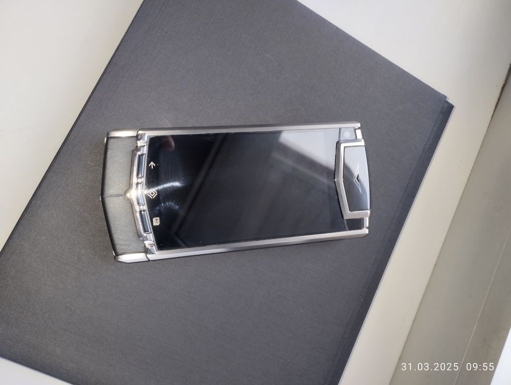 Продам телефон Vertu Ti