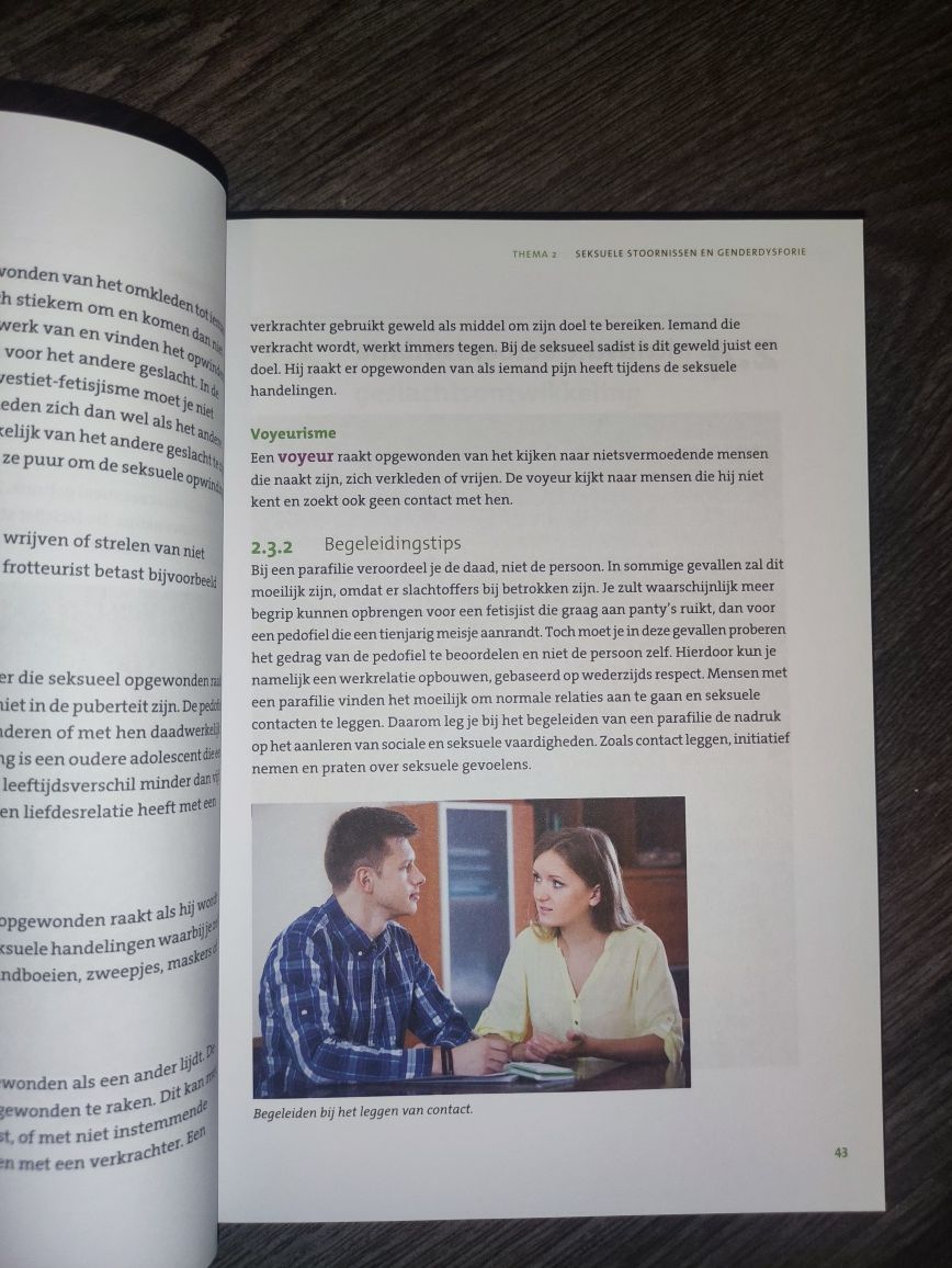 Książka po niderlandzku Sociaal werk (Praca socjalna)
