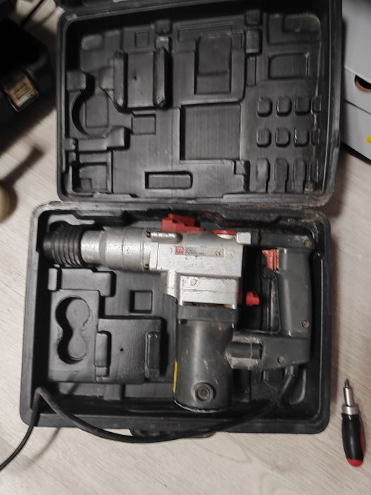 Młotowiertarka 650w