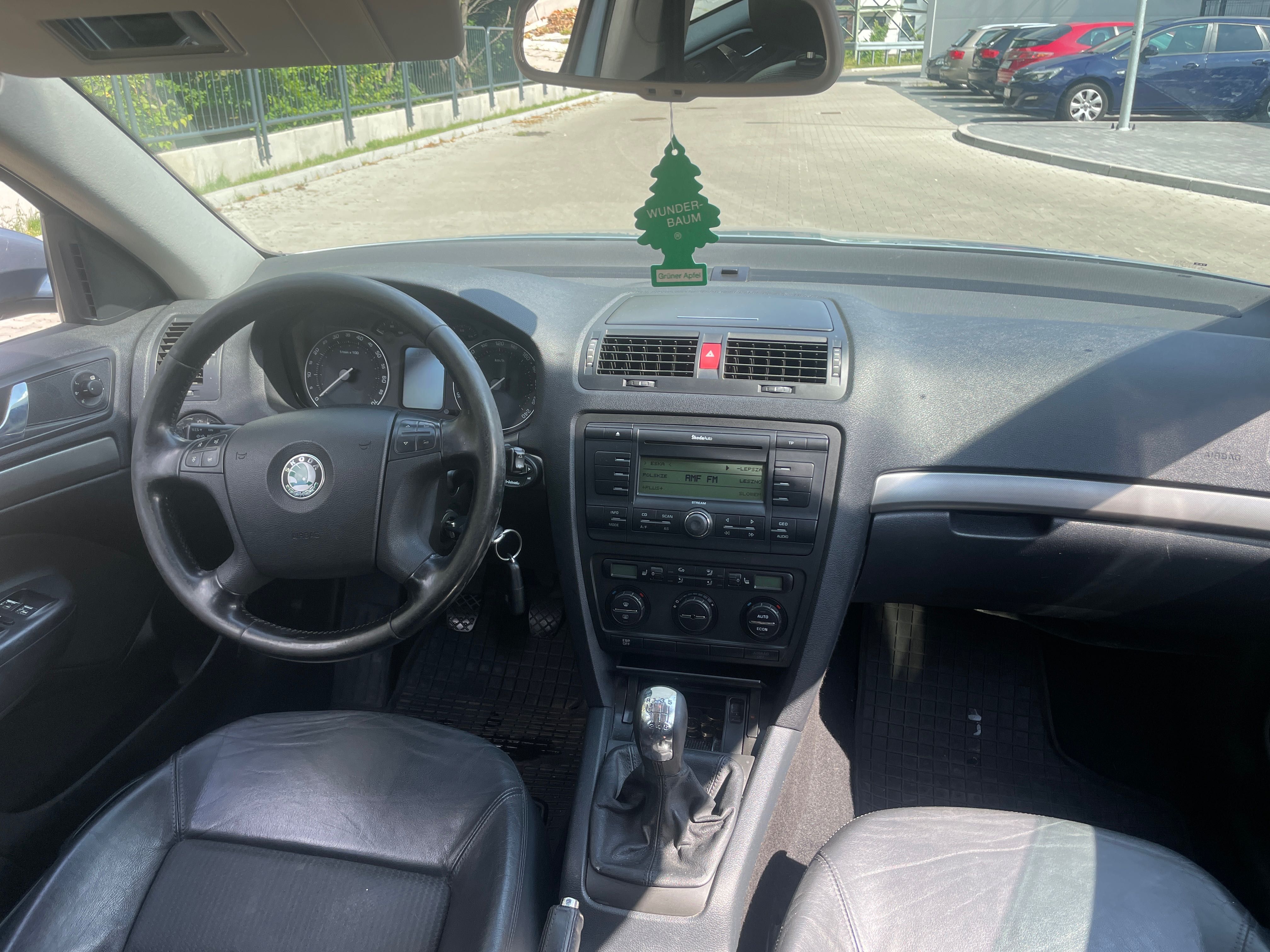 Skoda Octavia 2 2.0 benzyna 2005 rok