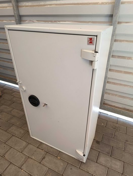 Szafa metalowa Sejf szafka depozytowa 96x55x30 S1 90kg