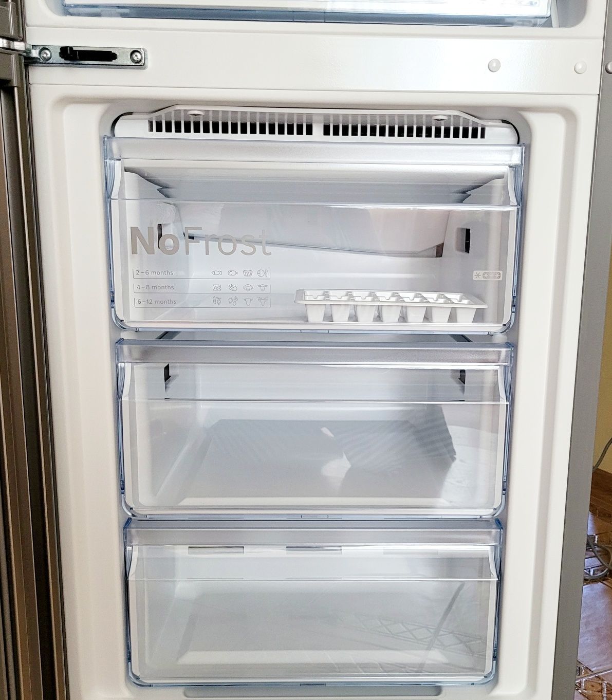 ТЕРМІНОВО продам НОВИЙ холодильник BOSCH