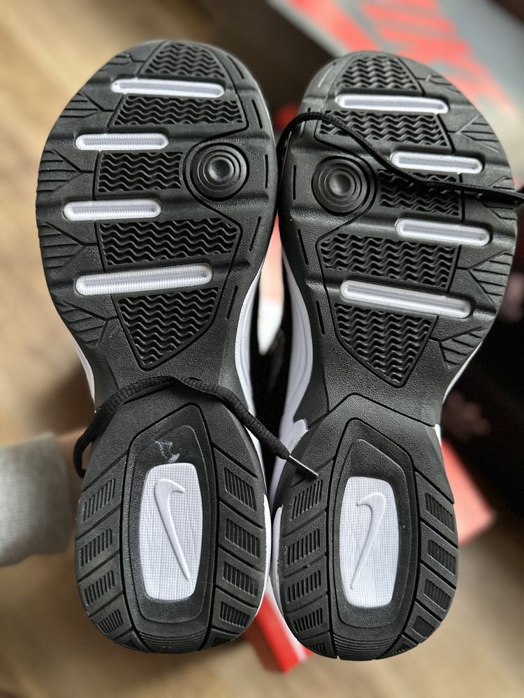 Кросівки Nike шкіряні сітка р.41-26 см останні , знижка