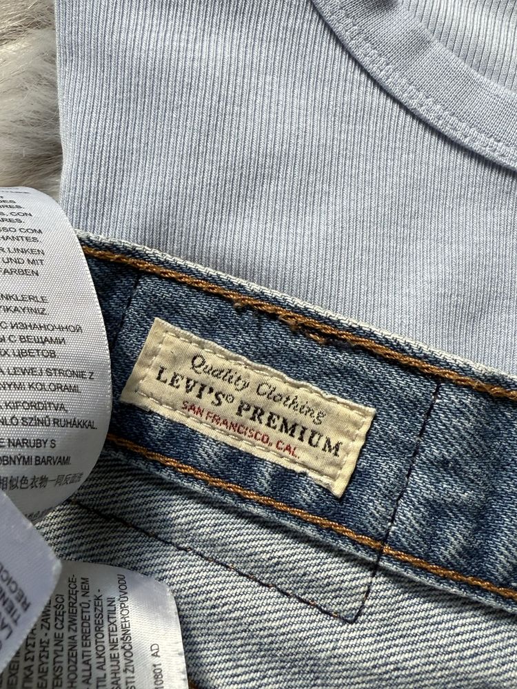 Оригінальні шорти  LEVI'S