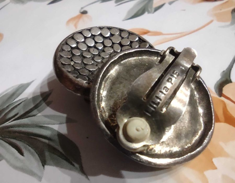 Stare piękne klipsy Lili la Pie