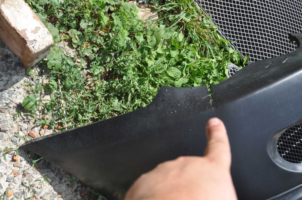 Geely CK бампер передний новый есть мелкий дефект