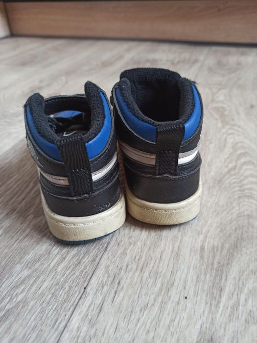 Хайтопы ботинки кроссовки демисезонные на мальчика