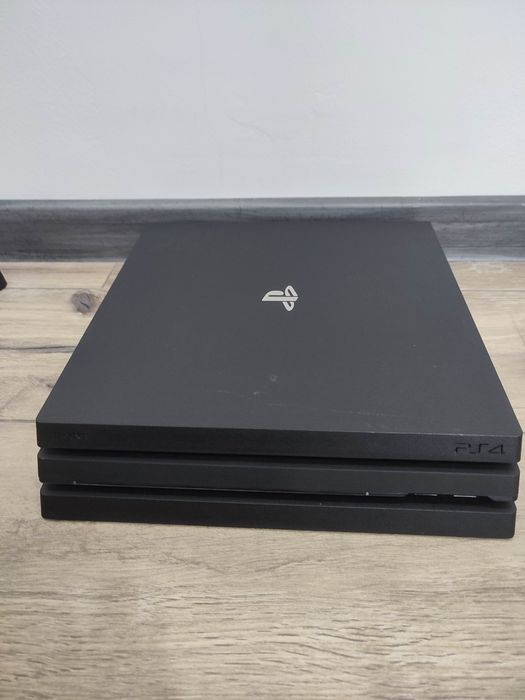 Konsola PlayStation 4 Pro