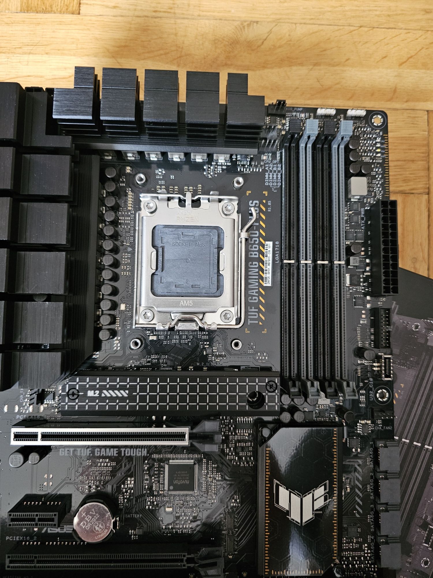 Płyta główna Asus B650-PLUS TUF Gaming AM5 socket Ryzen motherboard