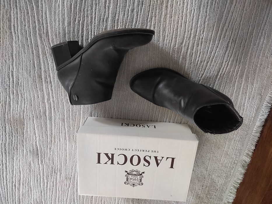 CCC 38 ocieplane botki obcasie krótkie kozaki Jenny fairy na zamek