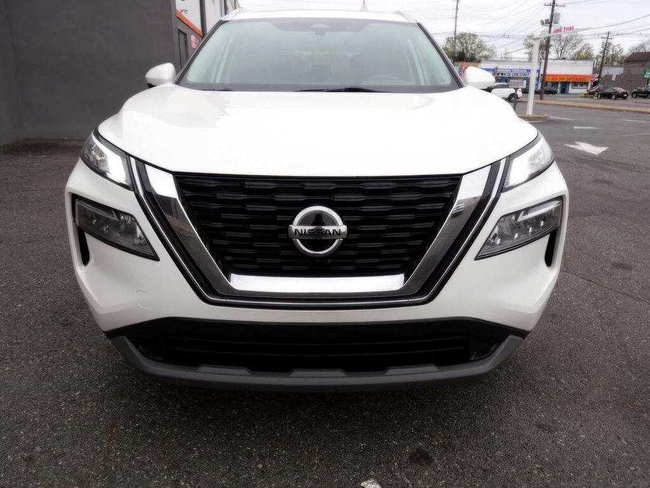 Nissan Rogue      2021