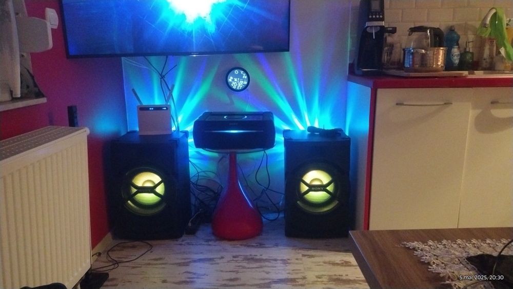 Wieża Sony shake x30D