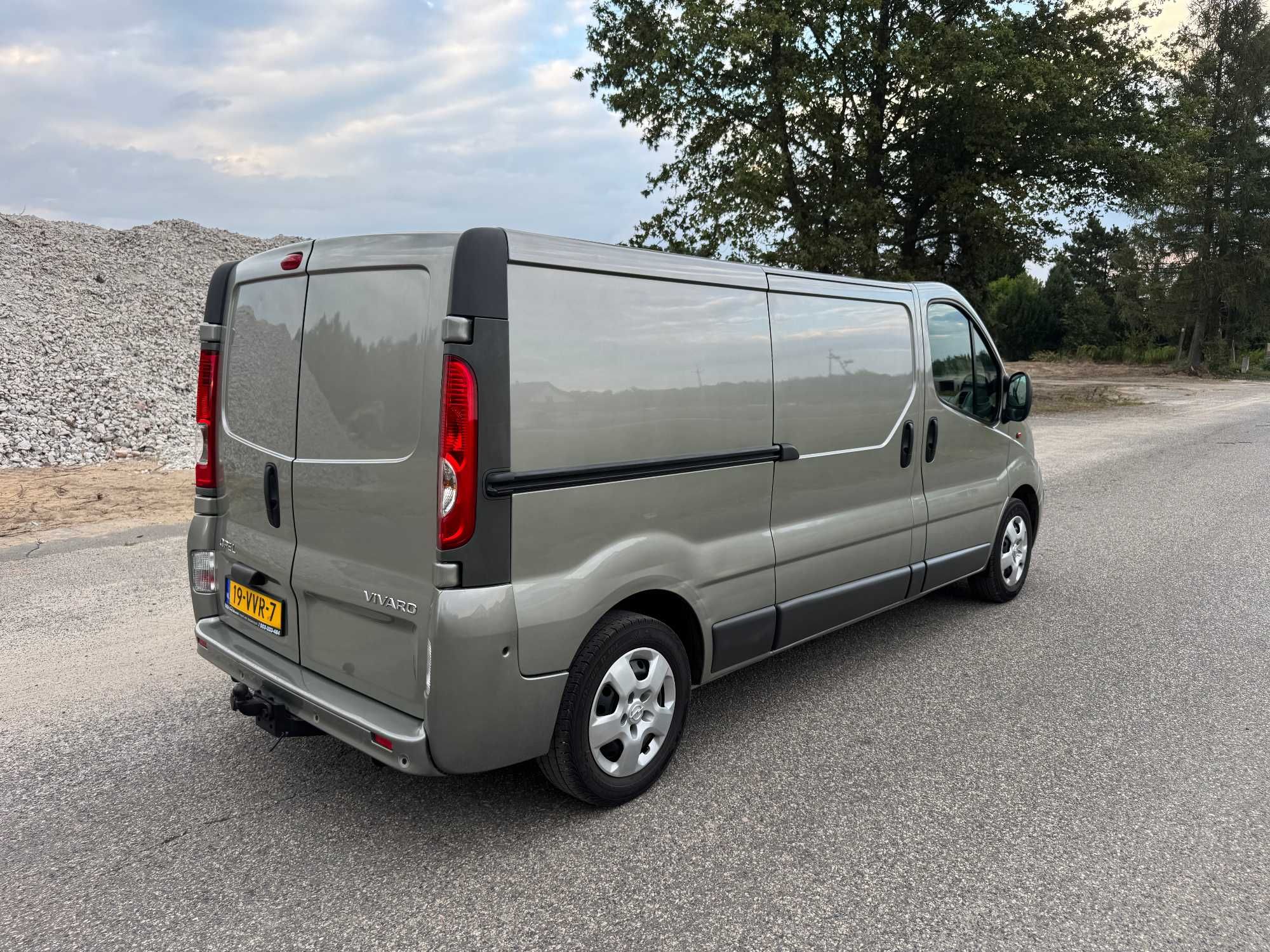 OPEL VIVARO*L2H1*100%oryginał*Klima*3 osoby*dobre auto