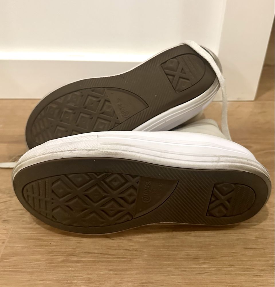 Sapatilha bota Converse efeito pele