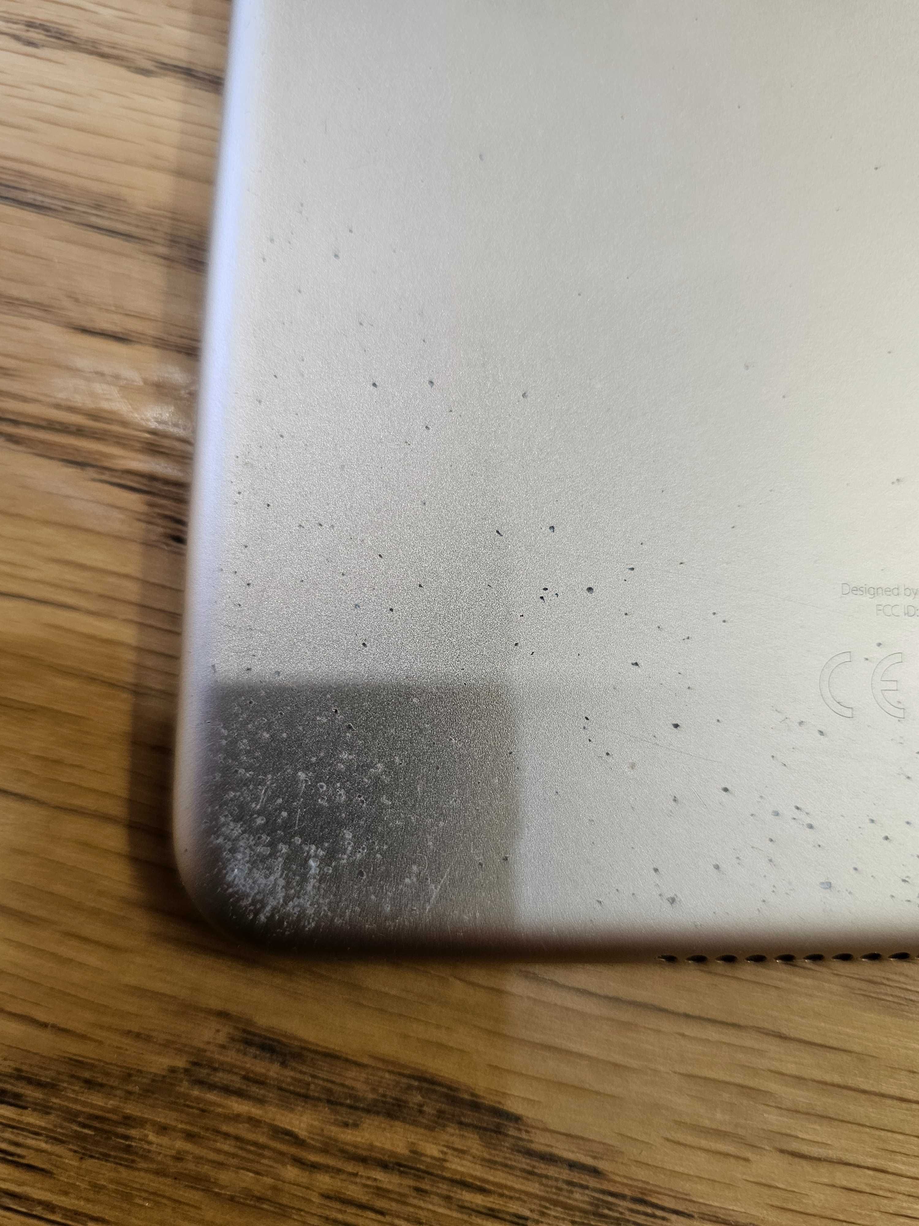 Продам Ipad mini 4 WIFI 16 GB