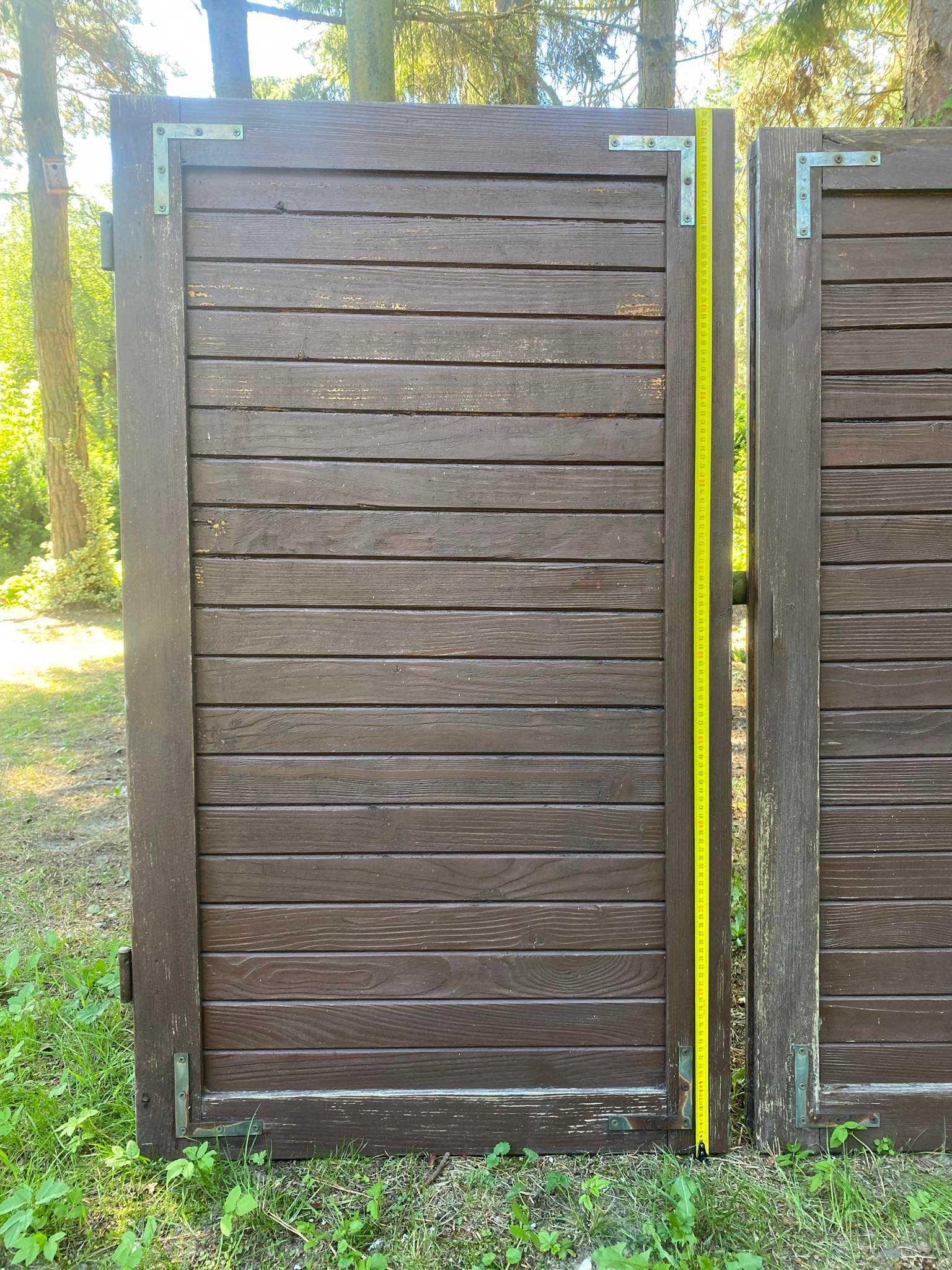 Sprzedam drewniane okiennice ( 4 szt.)