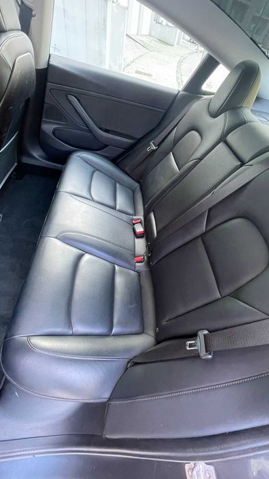 TESLA MODEL 3 PERFORMANCE